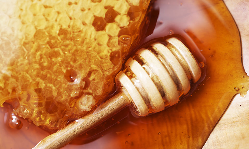 Raw Honey Helps Provide Sleep Apnea Relief By Soothing Throats